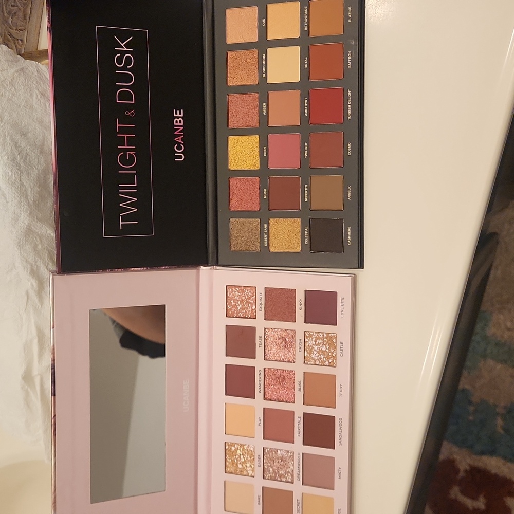 Twilight & Dusk/ Aromas Eyeshadow Palette